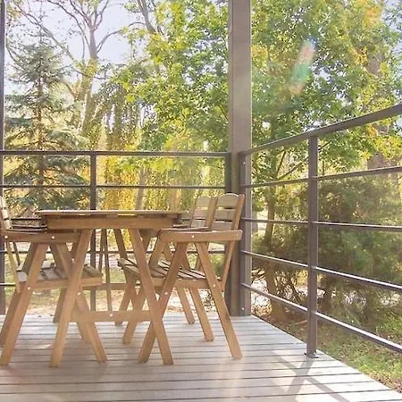 Holiday Homes With A Lake View *