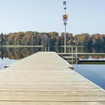 Hébergement de vacances Holiday Homes With A Lake View *
