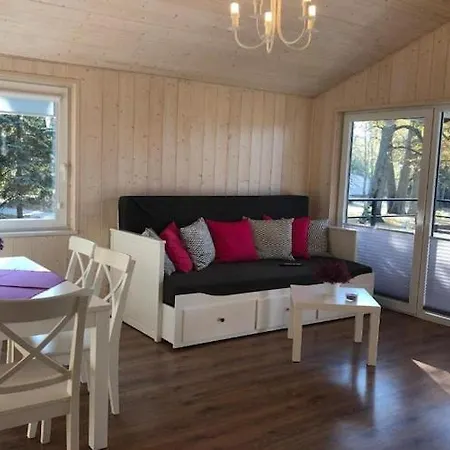 Holiday Homes With A Lake View Hébergement de vacances